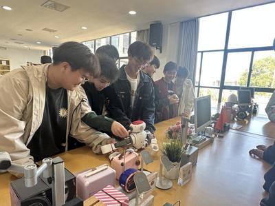 人工智能學(xué)院學(xué)子探秘榮事達(dá) 家用電器研發(fā)的智能化浪潮